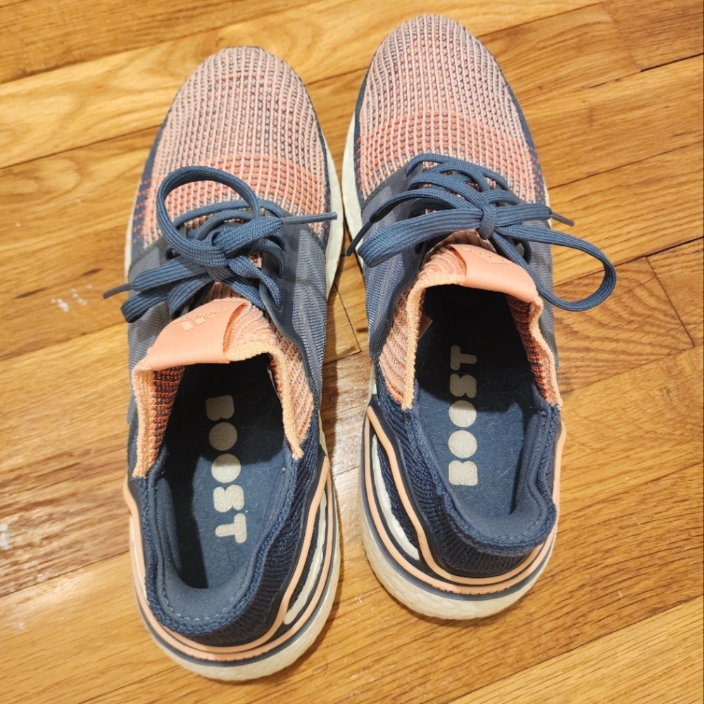 Adidas Ultraboost Women's Sneakers, pink and blue, size 10.5 - Picture 3 of 4